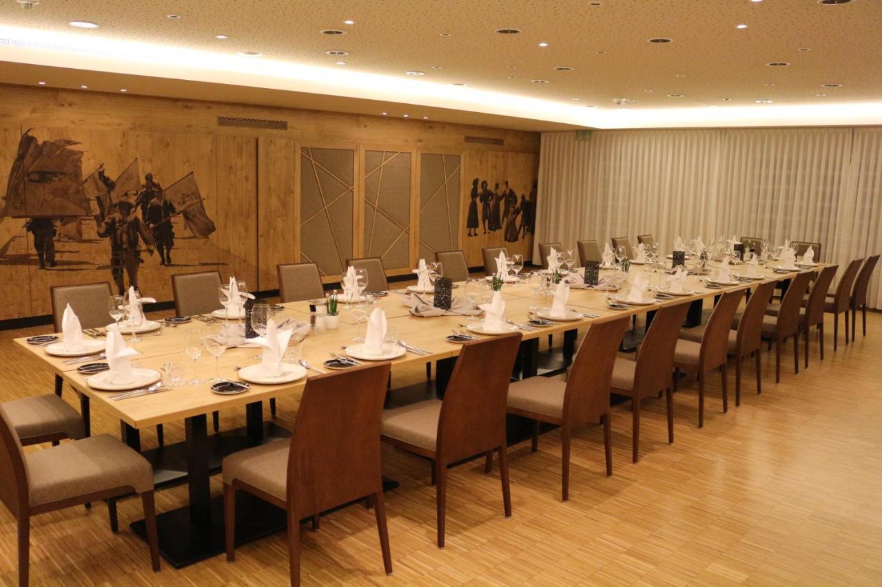 Hotel Goldener Hirsch Kaufbeuren Dış mekan fotoğraf