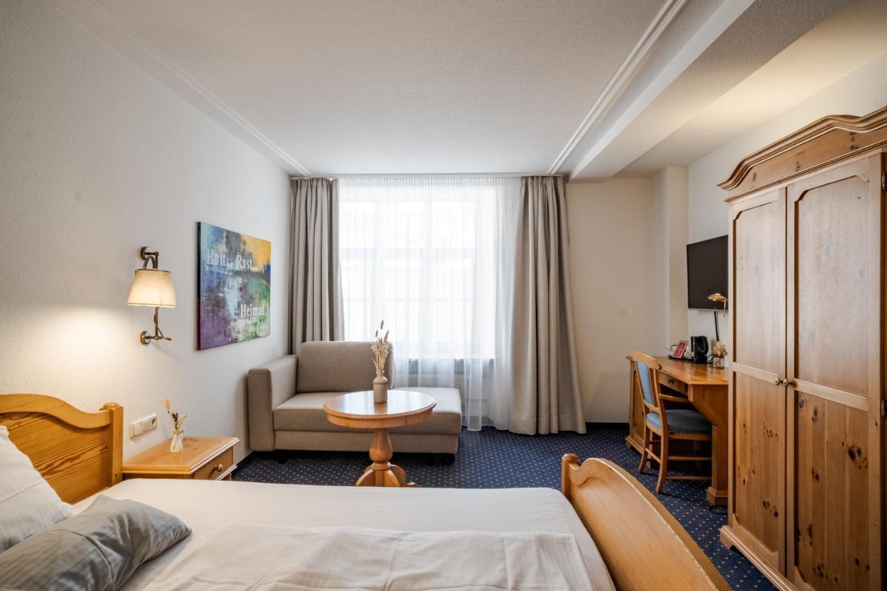 Hotel Goldener Hirsch Kaufbeuren Dış mekan fotoğraf