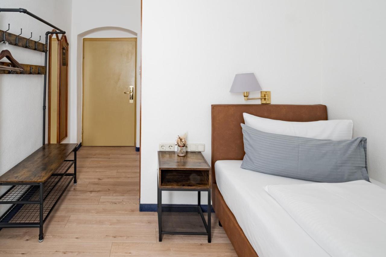 Hotel Goldener Hirsch Kaufbeuren Dış mekan fotoğraf
