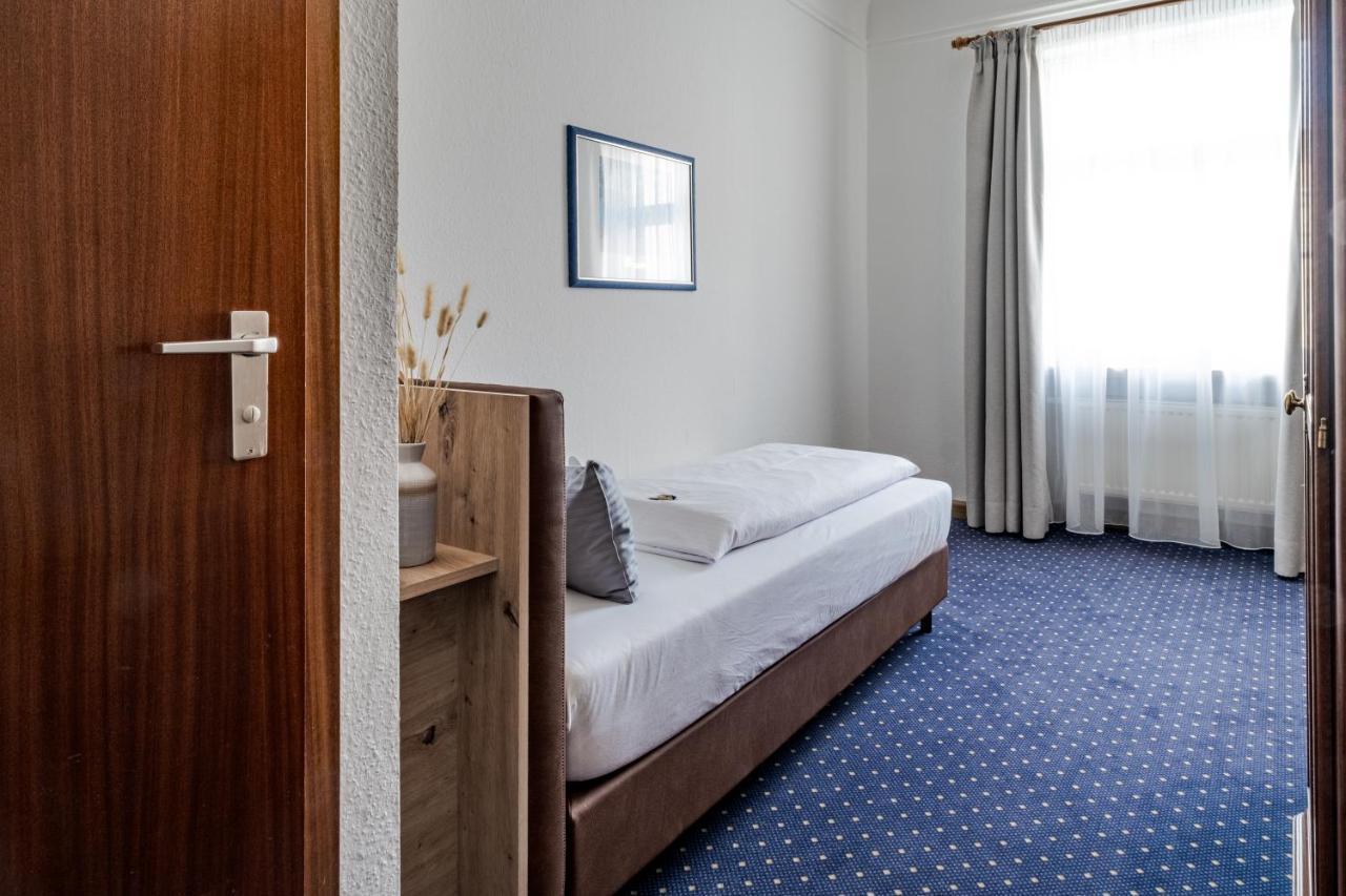 Hotel Goldener Hirsch Kaufbeuren Oda fotoğraf