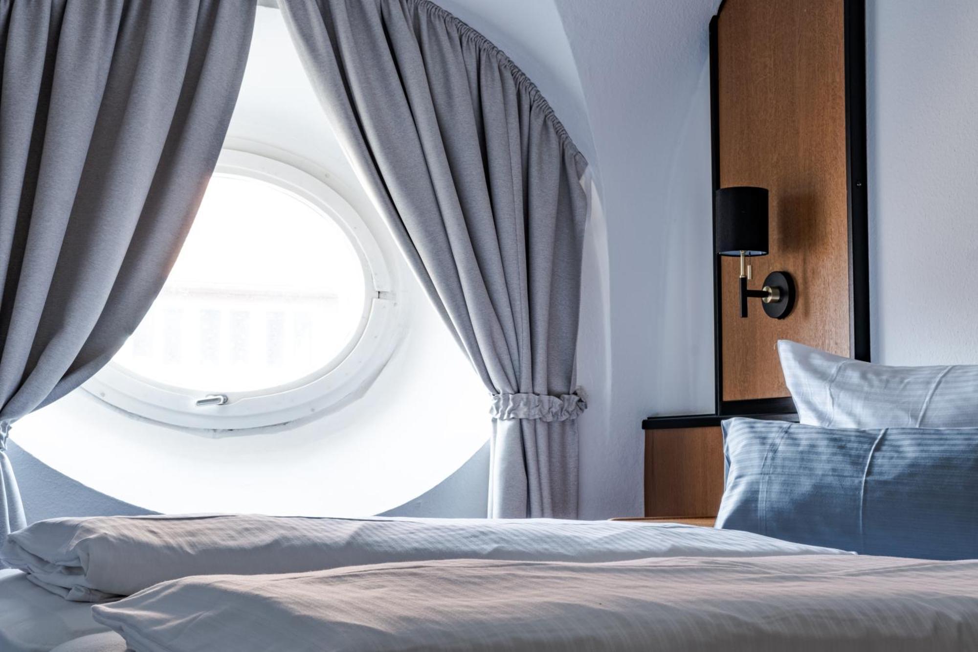 Hotel Goldener Hirsch Kaufbeuren Dış mekan fotoğraf
