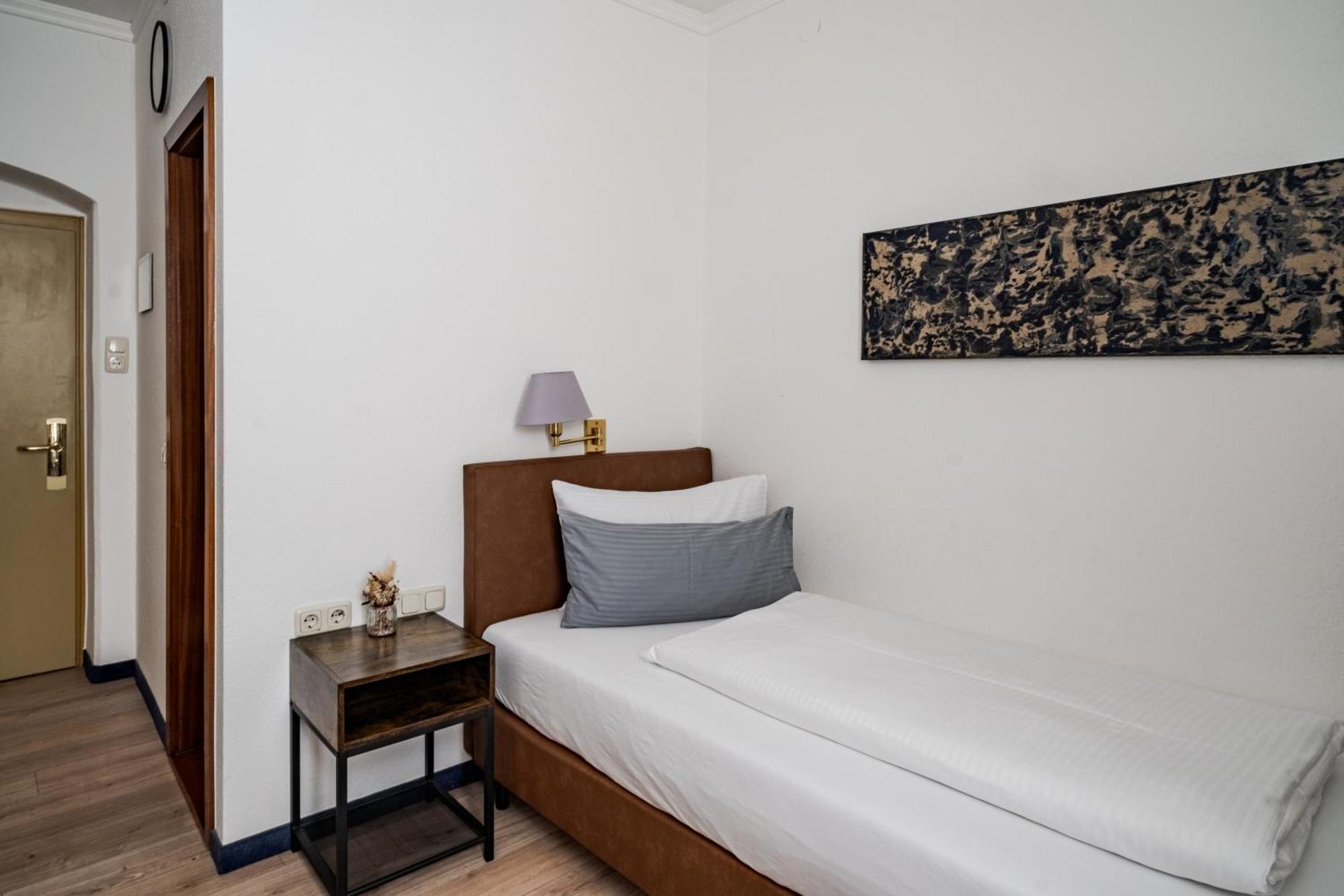 Hotel Goldener Hirsch Kaufbeuren Dış mekan fotoğraf